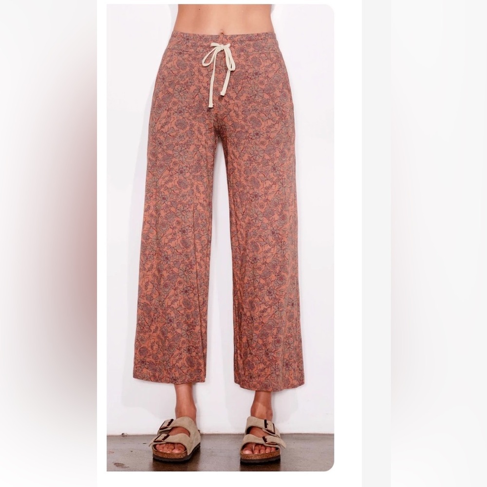 Sundry Cropped Lounge Pant